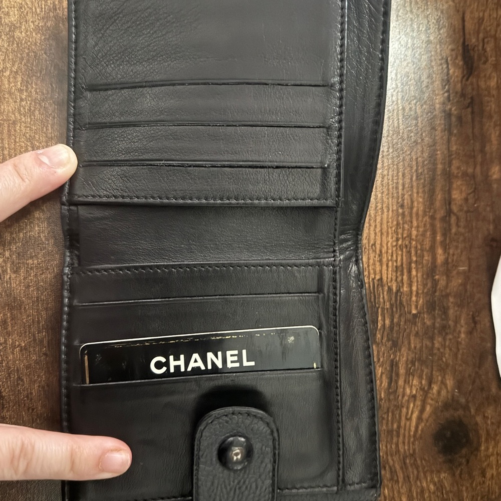 CHANEL Black Caviar Leather CC Long Wallet Vintage + Auth Card & Box - Picture 3 of 8